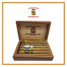 Wooden Box of 10 - Coronas Sampler Package