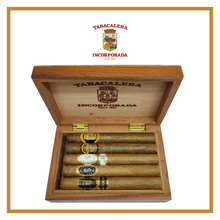 Wooden Box of 10 - Coronas Sampler Package